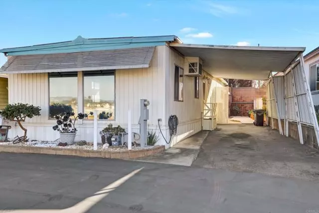 12 Oriole Lane, Oceanside, CA 92057