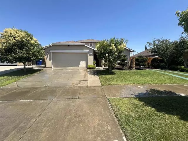 Merced, CA 95341,423 Rhianon Drive