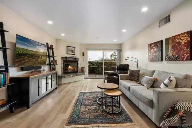 San Marcos, CA 92078,1560 Circa Del Lago #D102