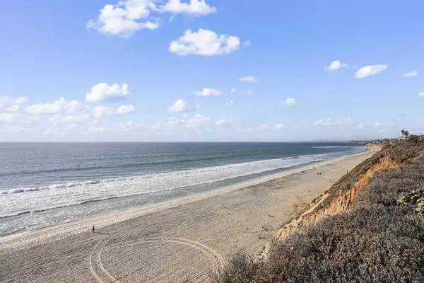 205 S Helix Avenue #55, Solana Beach, CA 92075