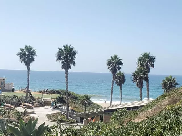 San Clemente, CA 92672,247 AVENIDA SANTA BARBARA