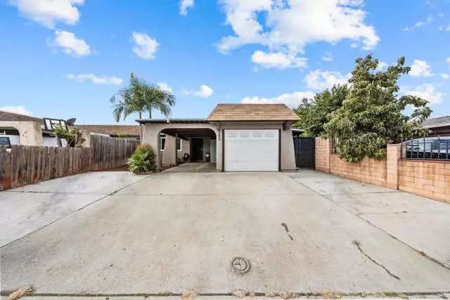 399 Calle Montecito, Oceanside, CA 92057