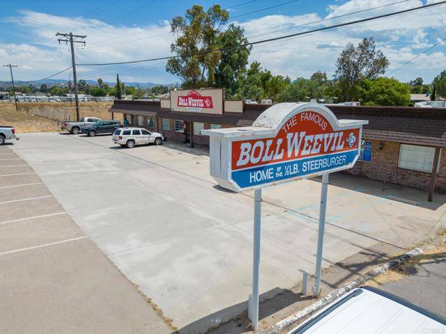 Ramona, CA 92065,2548 Main Street