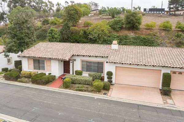 1221 La Paloma Gln, Escondido, CA 92026