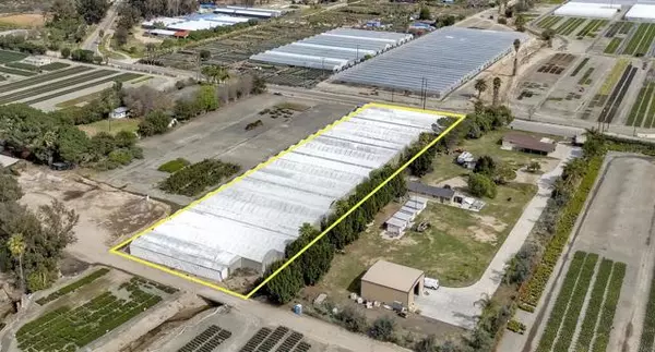 Fallbrook, CA 92028,2526 Rainbow Valley Boulevard