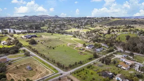 Fallbrook, CA 92028,3270 Olive Hill Rd