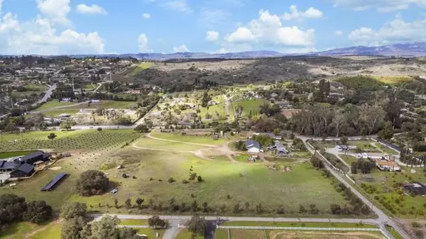 Fallbrook, CA 92028,3270 Olive Hill Rd