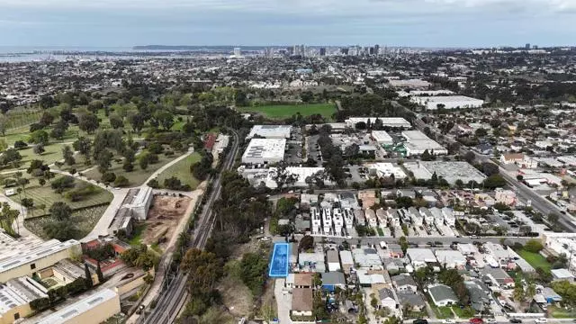 San Diego, CA 92102,405 Morrison Street