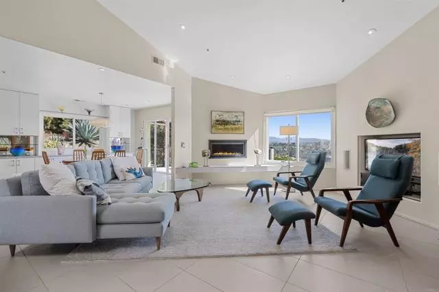 Encinitas, CA 92024,575 Forrest Bluff