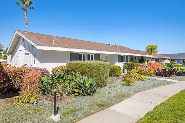 Oceanside, CA 92057,3685 Vista Campana #72