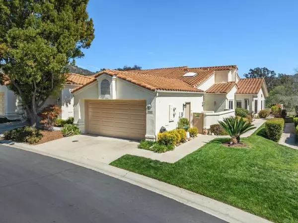 29607 Circle R Greens Drive, Escondido, CA 92026