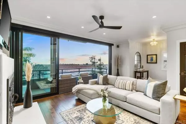 565 Hygeia #A, Encinitas, CA 92024