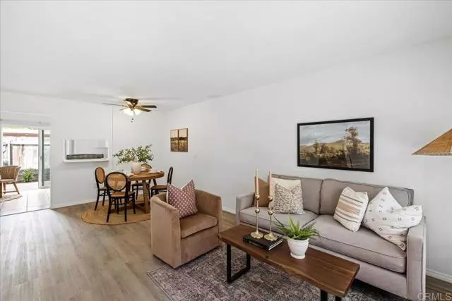 El Cajon, CA 92021,888 Cherrywood Way #20