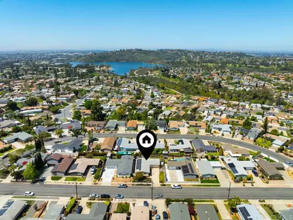 6040 Manon Street, La Mesa, CA 91942