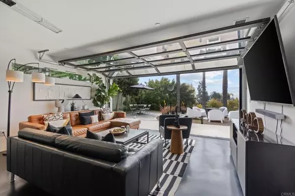 427 Hilmen Place, Solana Beach, CA 92075