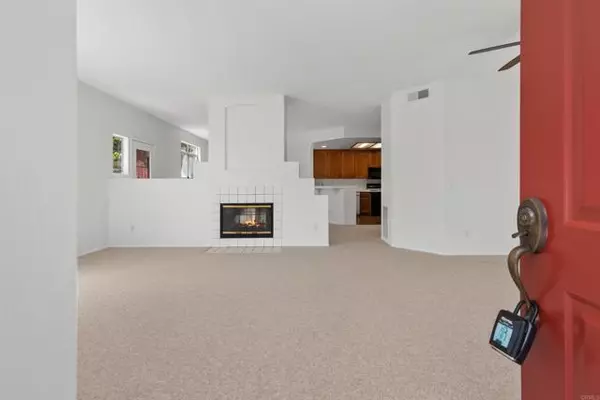 San Diego, CA 92129,11940 Black Mountain Rd #41
