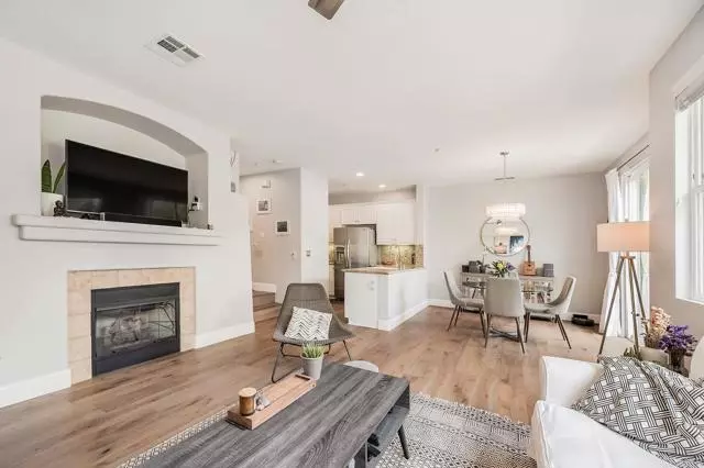 Carlsbad, CA 92010,4066 Karst Rd