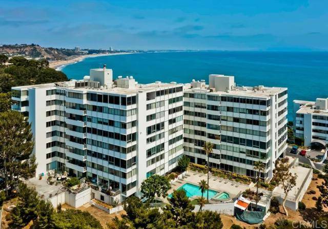 17352 W Sunset Boulevard #D204, Pacific Palisades (los Angeles), CA 90272