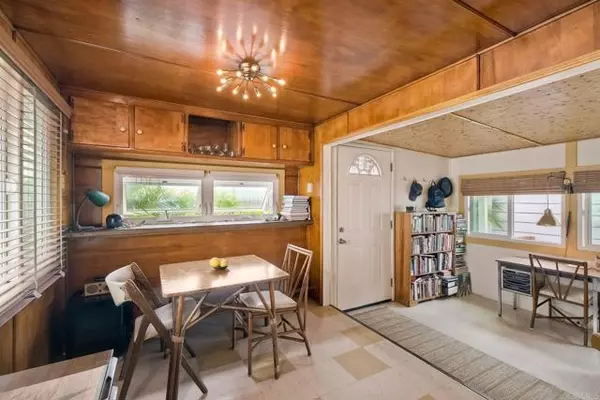 Encinitas, CA 92024,170 Diana Street #20