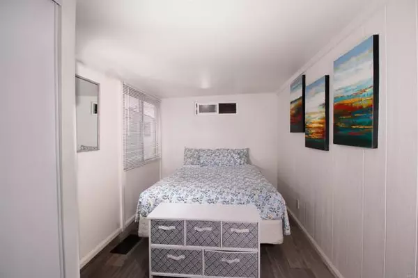Oceanside, CA 92054,1046 S Cleveland Street #16