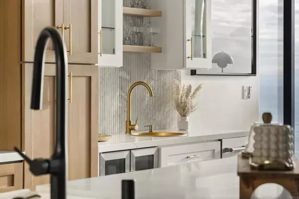 Encinitas, CA 92024,1006 Neptune