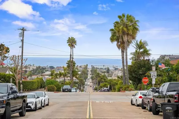 San Diego, CA 92107,4569 Narragansett Avenue