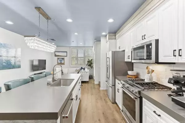687 S Coast Hwy 101 #216, Encinitas, CA 92024