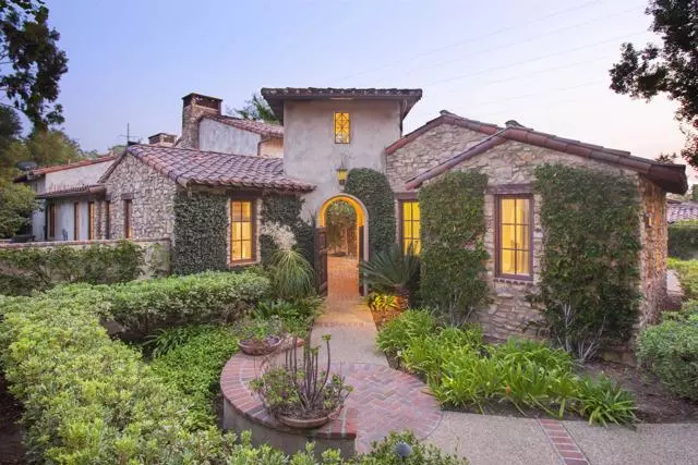 Rancho Santa Fe, CA 92091,7031 Calle Portone