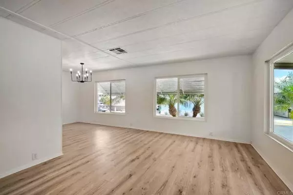 Oceanside, CA 92058,276 N El Camino Real #59