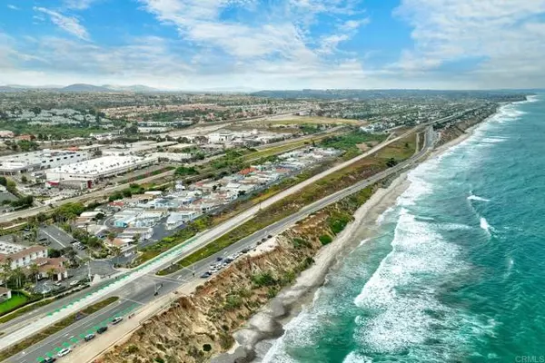 Carlsbad, CA 92011,6496 Friendly Place