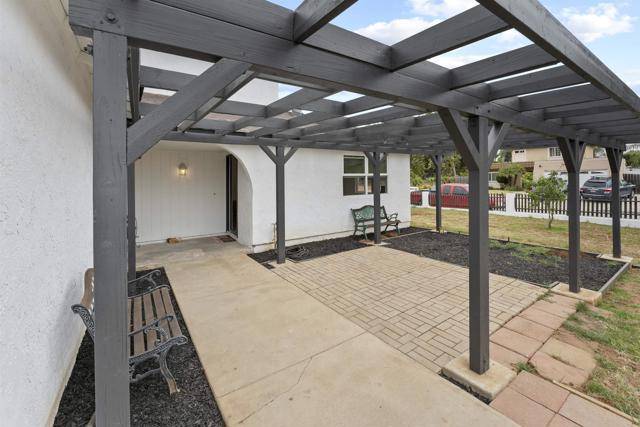 Escondido, CA 92027,1220 Hoover Street