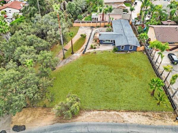 1165 Oak Drive, Vista, CA 92084