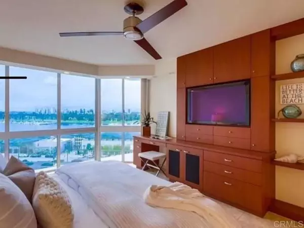 Coronado, CA 92118,1820 Avenida del Mundo #607