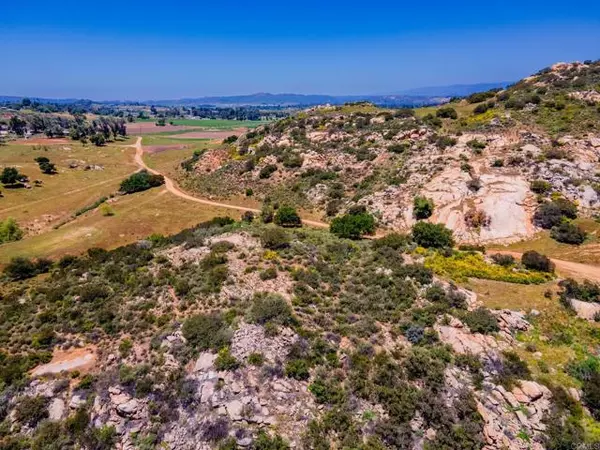 Ramona, CA 92065,2342 Dye Road