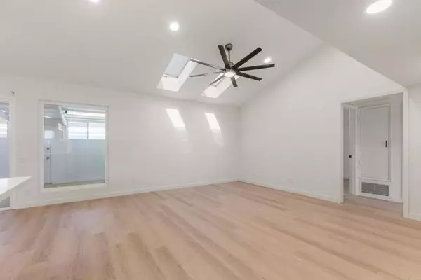 Oceanside, CA 92057,3755 N Vista Campana #30