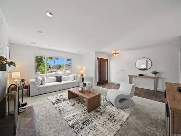 Lakeside, CA 92040,12514 Ridgeton Drive