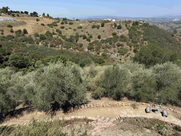 Fallbrook, CA 92028,3018 Red Mountain Heights Road