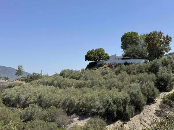 Fallbrook, CA 92028,3018 Red Mountain Heights Road