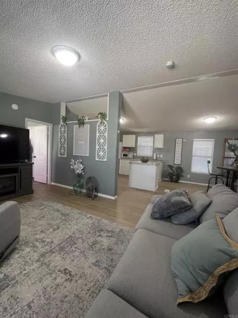 San Jacinto, CA 92582,913 S Grand Avenue #2