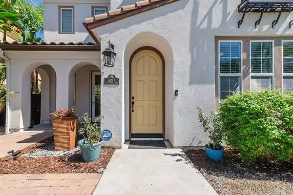 Carlsbad, CA 92009,6211 Dartington Way