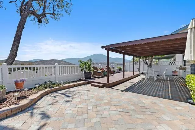 Spring Valley, CA 91978,10879 Charing Cross Road