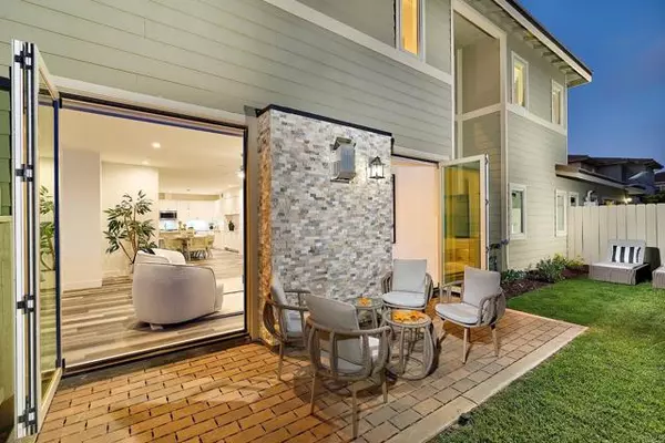 Oceanside, CA 92054,1506 ALVARADO ST