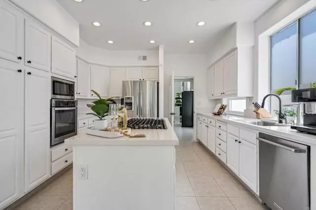 Oceanside, CA 92056,4926 Colusa Drive
