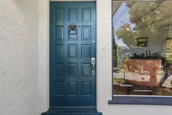 Escondido, CA 92025,1001 Ontario St