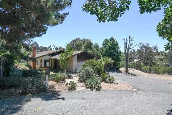 Fallbrook, CA 92028,3096 Coral Tree Lane