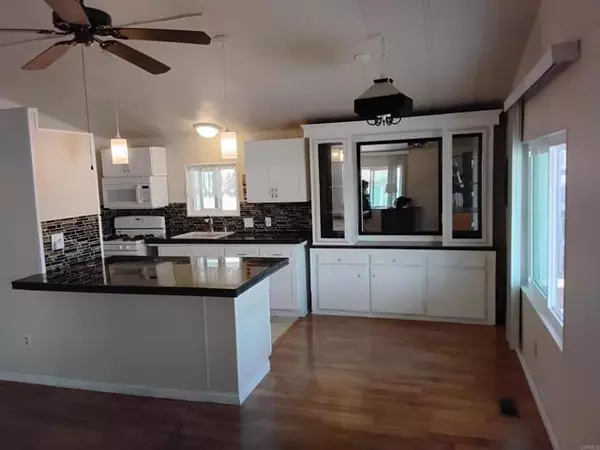 San Marcos, CA 92069,1515 Capalina Rd #42