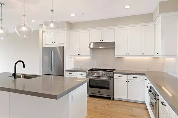 Carlsbad, CA 92008,723 Grand