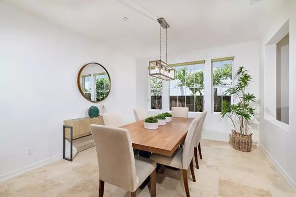 Carlsbad, CA 92009,1980 MARCASITE PLACE