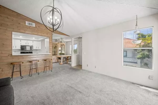 San Diego, CA 92129,13292 Salmon River Road #204