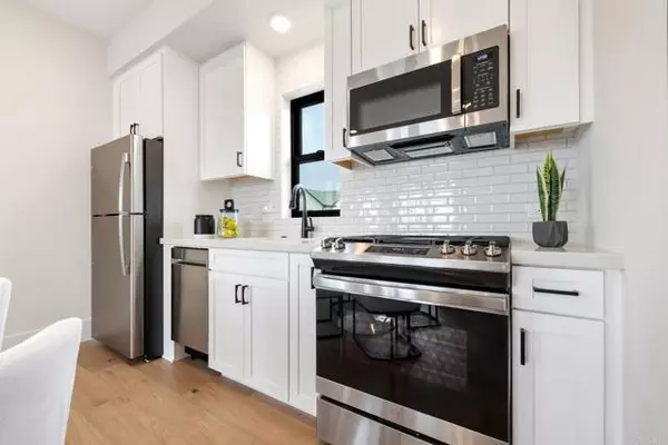 Carlsbad, CA 92008,3749 Adams Street